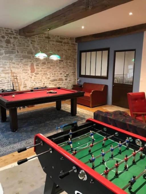 La Maison De Lea, Chambres D'Hotes De 14 Couchages Турню Екстериор снимка