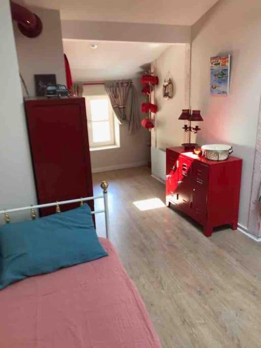 La Maison De Lea, Chambres D'Hotes De 14 Couchages Турню Екстериор снимка